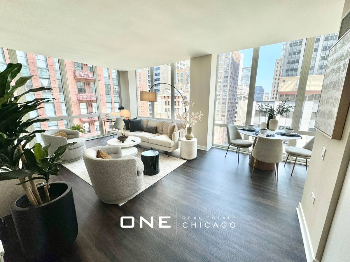 Apartment for rent at 230 W Washington #3, Chicago, IL 60606