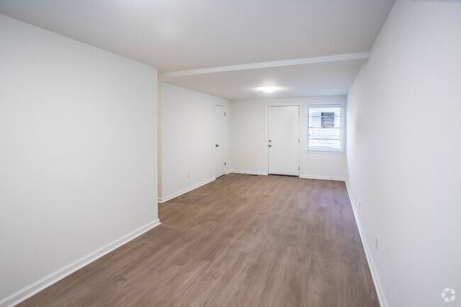 Apartment for rent at 2038 Southern Ave #3, Memphis, TN 38114