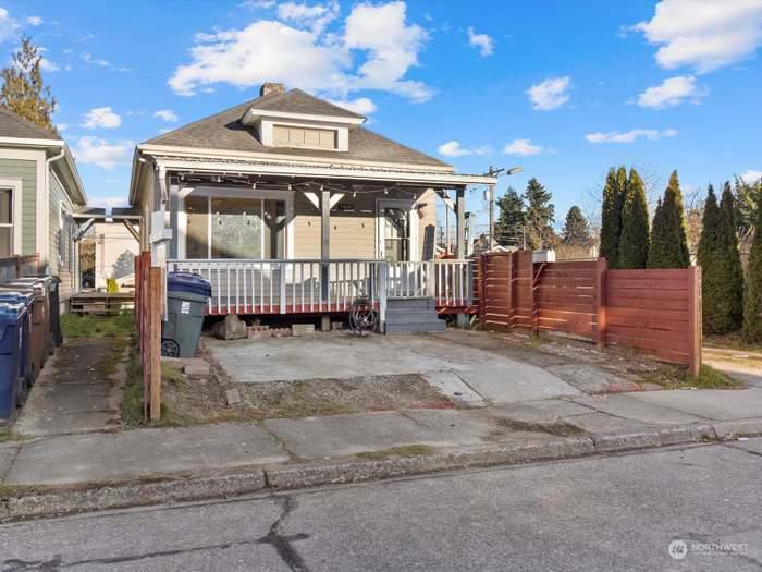 House for rent at 3829 S Park Ave, Tacoma, WA 98418