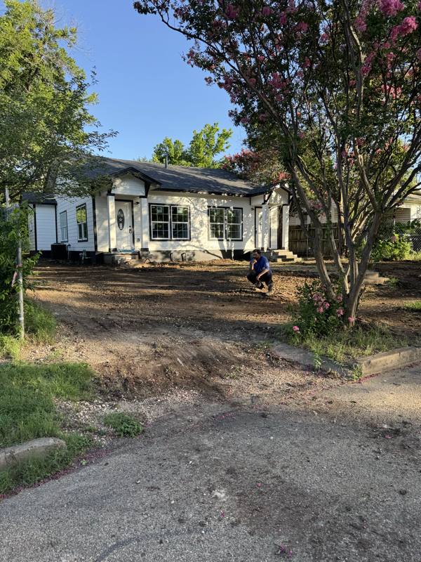 Apartment for rent at 1612 Live Oak #B, Waco, TX 76708