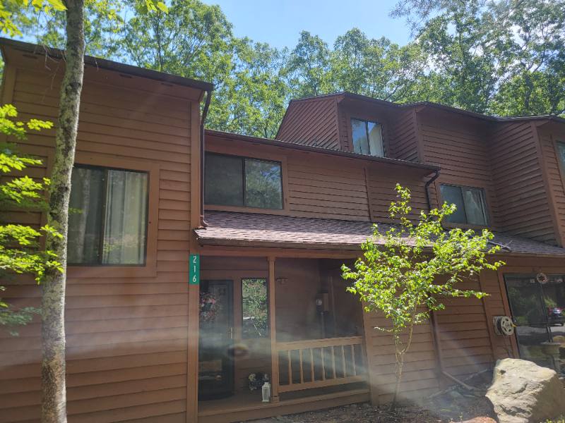Townhouse for rent at 216 Falls Circle, Bushkill, PA 18324