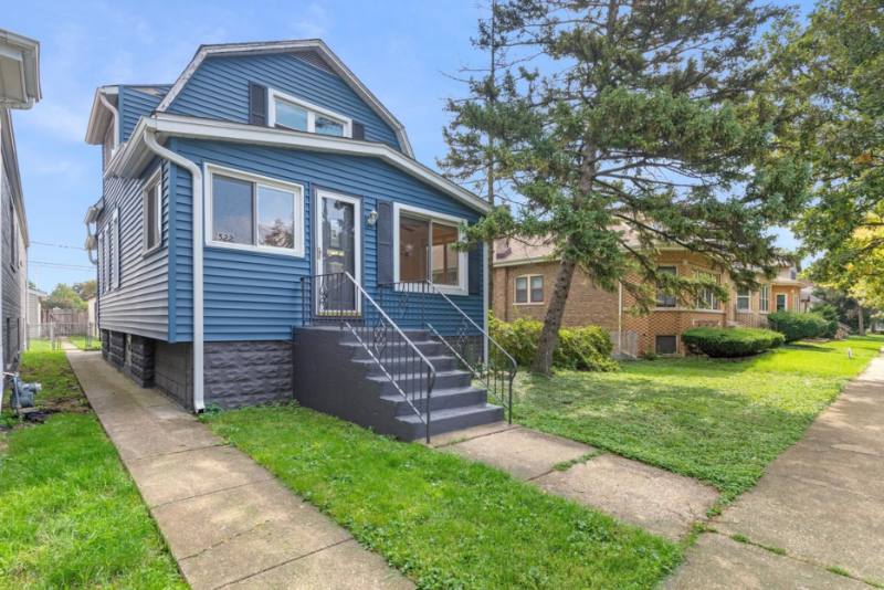 House for rent at 1522 Elgin Ave, Forest Park, IL 60130