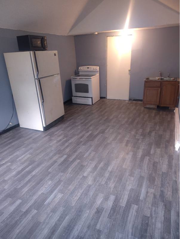 House for rent at 61 E Summit St #2, Alliance, OH 44601