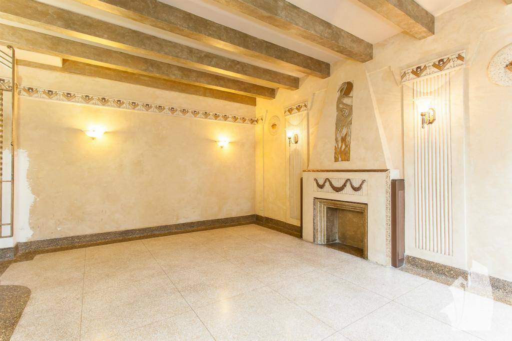 Apartment for rent at 2600 N Kimball Ave, Chicago, IL 60647