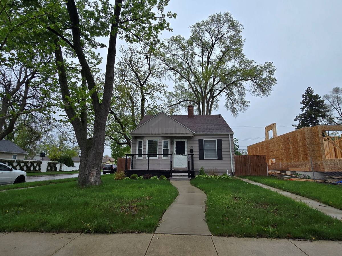House for rent at 203 S Wilson Ave, Royal Oak, MI 48067