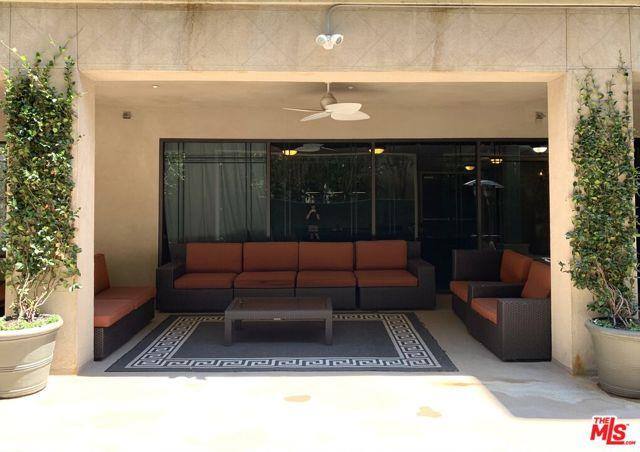 House for rent at 107 N Swall Dr #203, Los Angeles, CA 90048