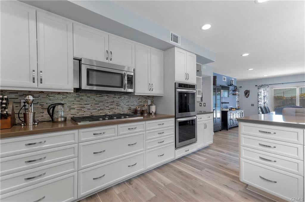 17426 Flanders St, Granada Hills, CA 91344