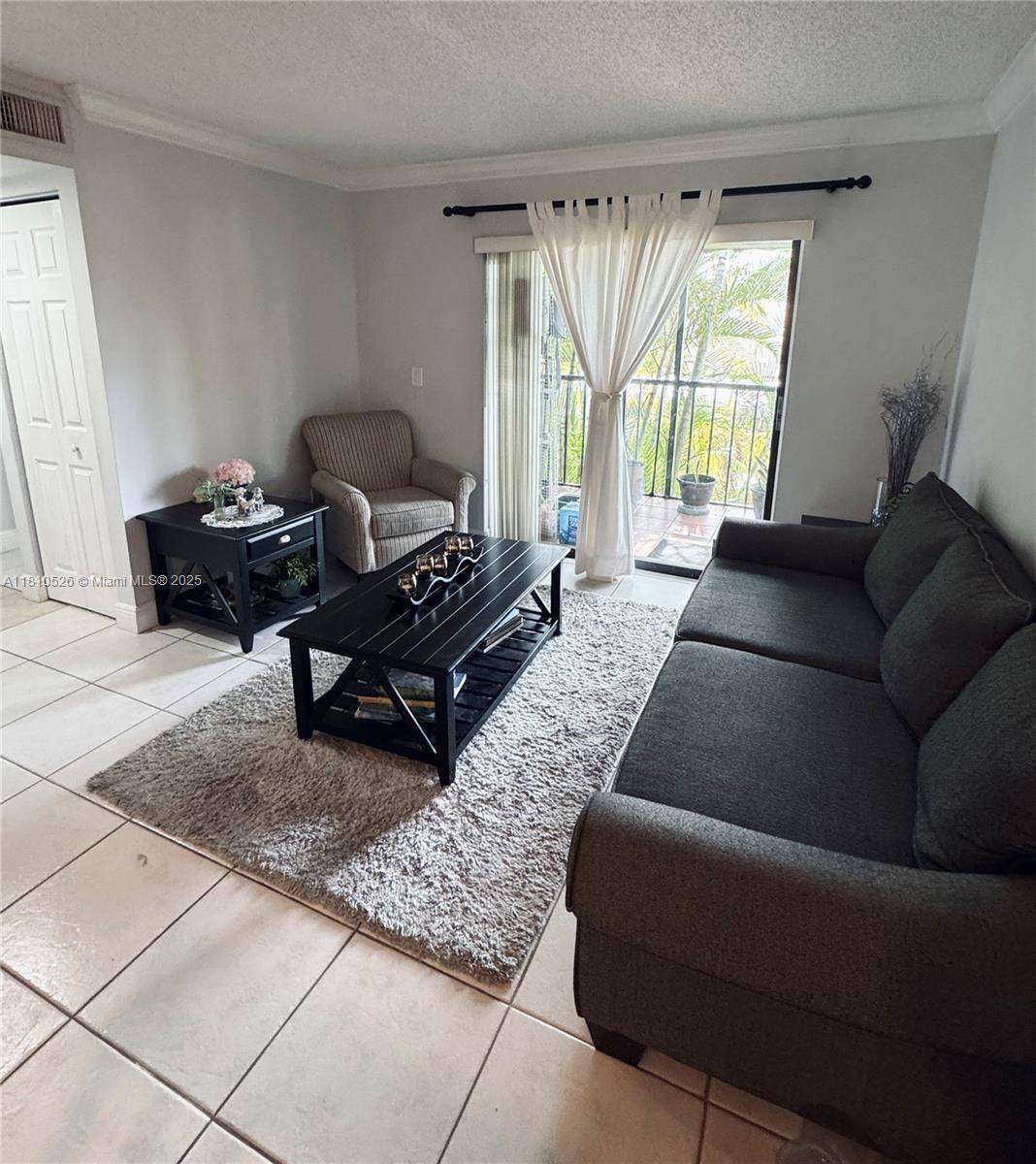 Apartment for rent at 9722 Hammocks Blvd #203, Miami, FL 33196