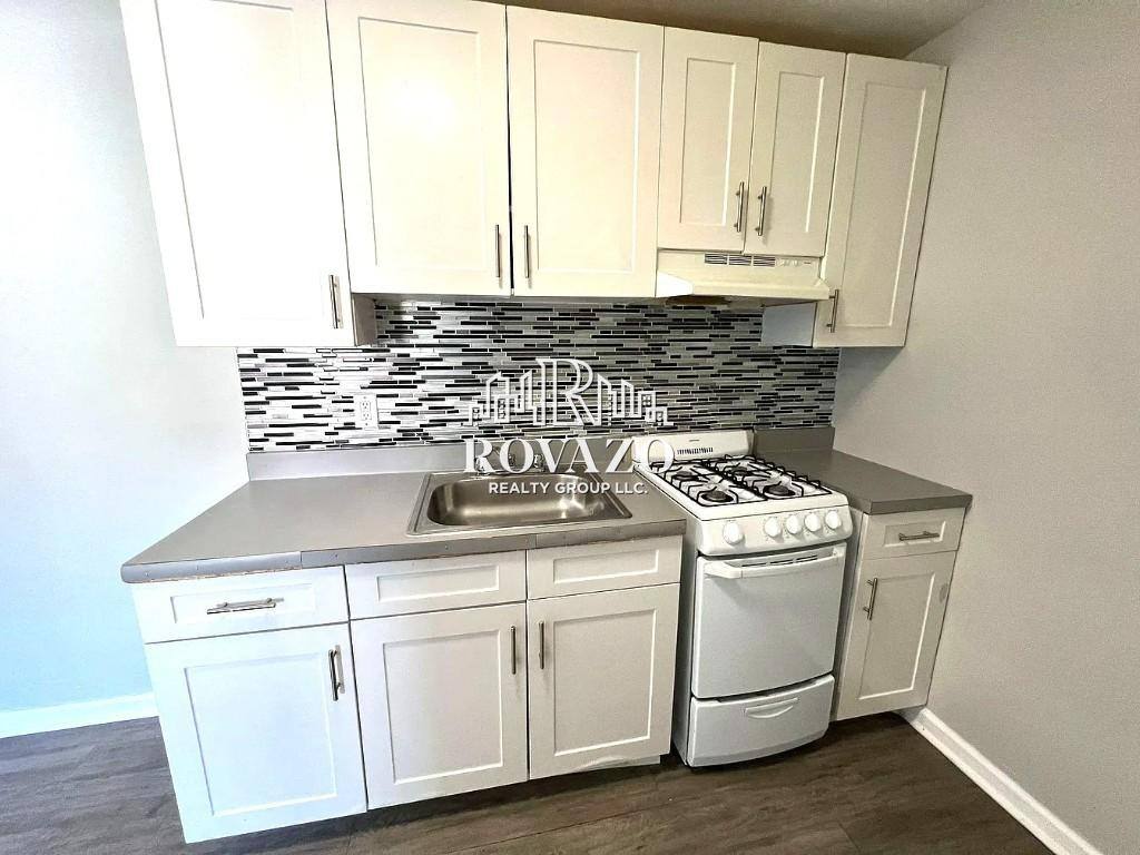 Apartment for rent at 392 Stuyvesant Ave #15, 18, Irvington, NJ 07111