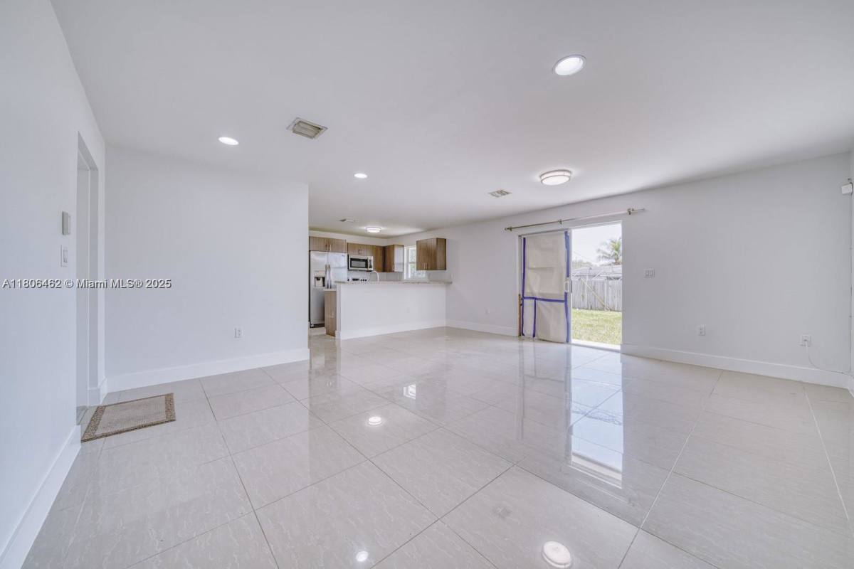 House for rent at 11491 SW 190th Terrace Rd, Miami, FL 33157