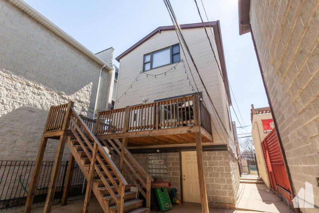 1433 W Oakdale Ave #CH, Chicago, IL 60657