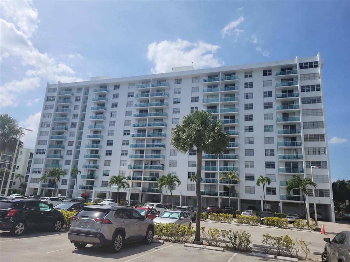 Condo for rent at 2841 NE 163rd St #1002, North Miami Beach, FL 33160