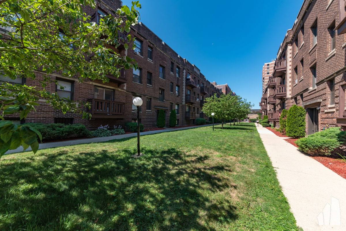 House for rent at 3024 N Halsted St #36-1A, Chicago, IL 60657