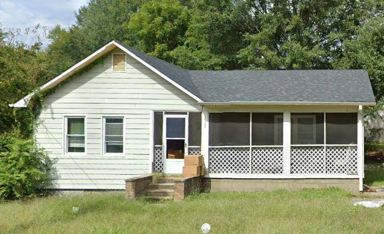 House for rent at 1710 Pope Ave, Gastonia, NC 28052