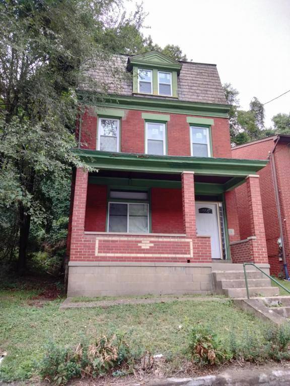 House for rent at 331 Renova St, Pittsburgh, PA 15207