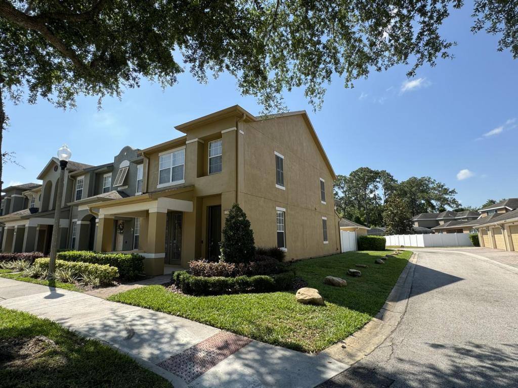 Townhouse for rent at 12982 Vennetta Way, Windermere, FL 34786