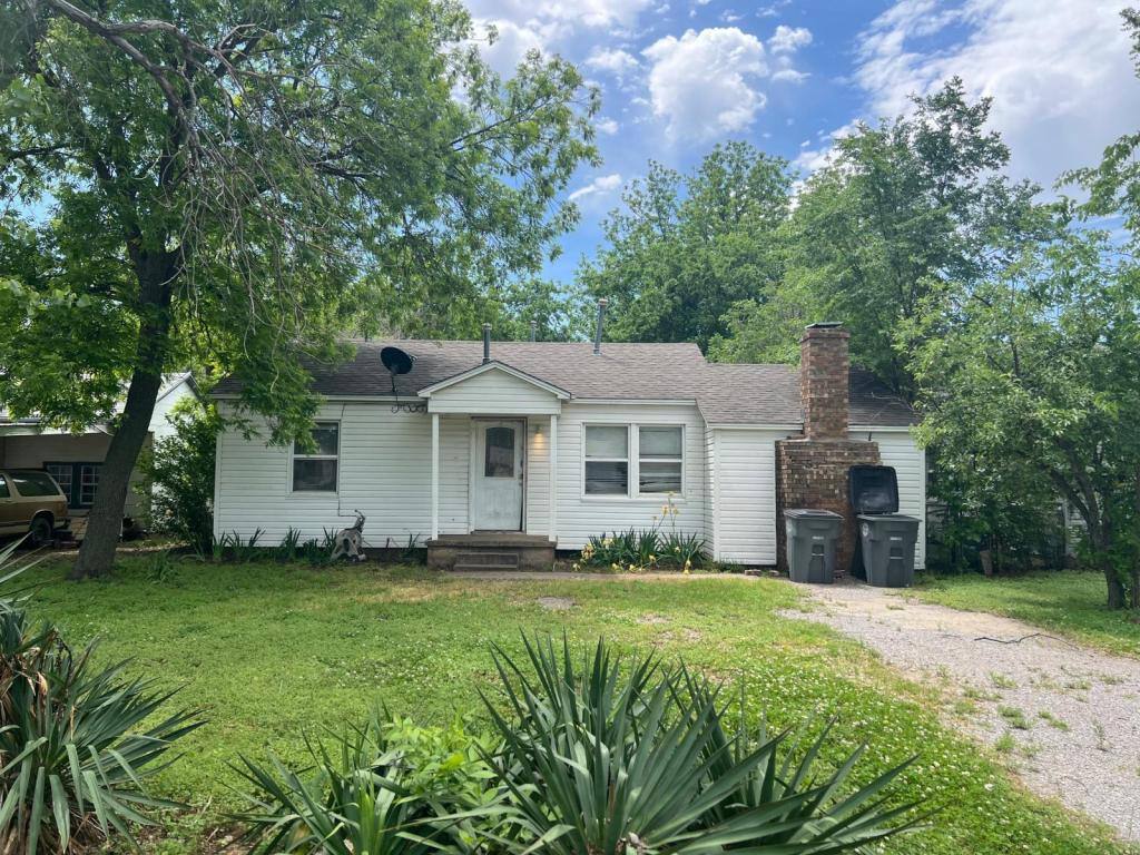 House for rent at 1606 SW H Ave, Lawton, OK 73501