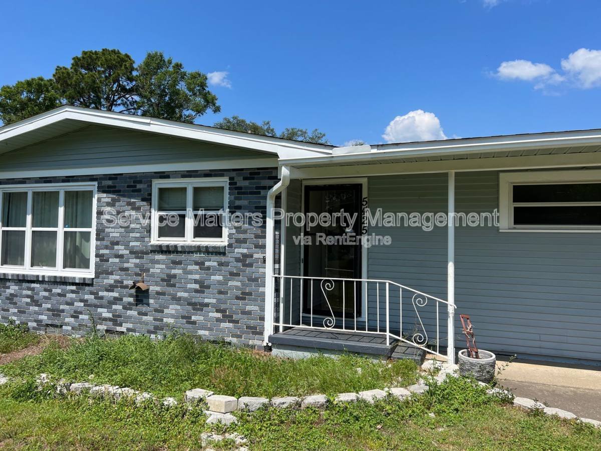 House for rent at 5425 Westwood Dr, Milton, FL 32570
