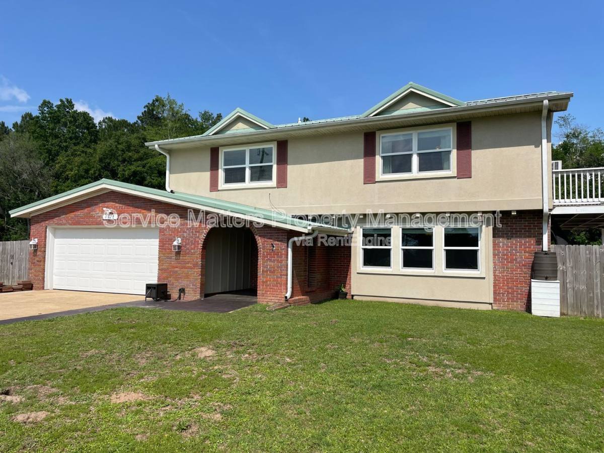 House for rent at 4528 River Ranch Rd, Milton, FL 32583