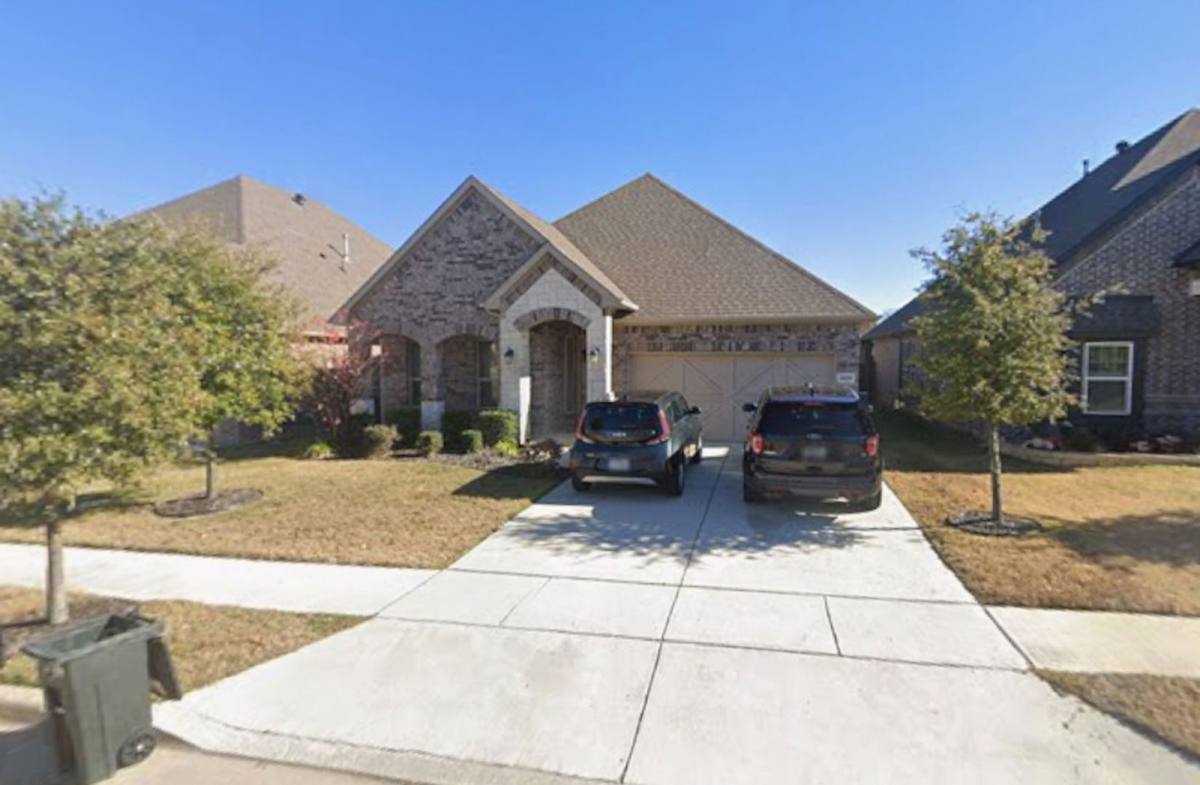 House for rent at 6028 Wessex St, North Richland Hills, TX 76180