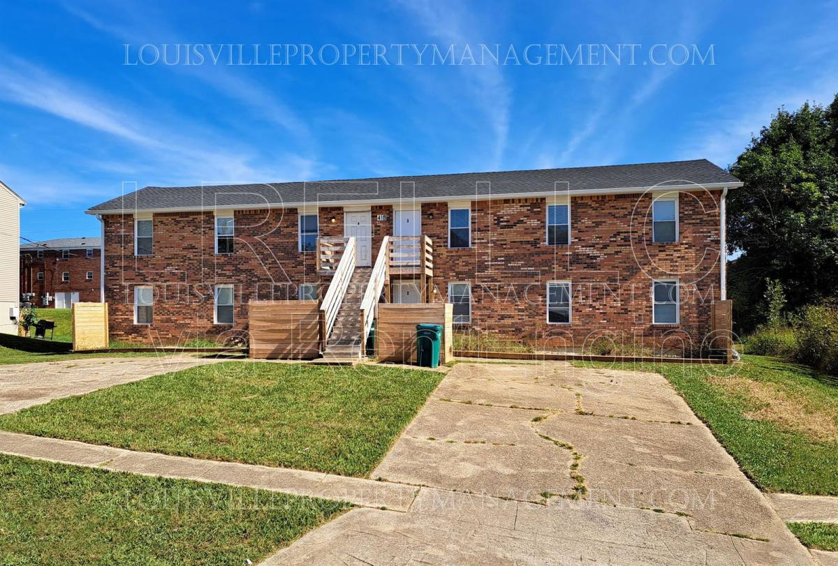 Apartment for rent at 419 Woodcreek Dr #2, Radcliff, KY 40160