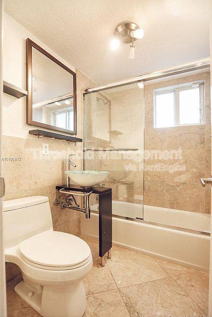 Apartment for rent at 150 SW 10th St #4, Miami, FL 33130