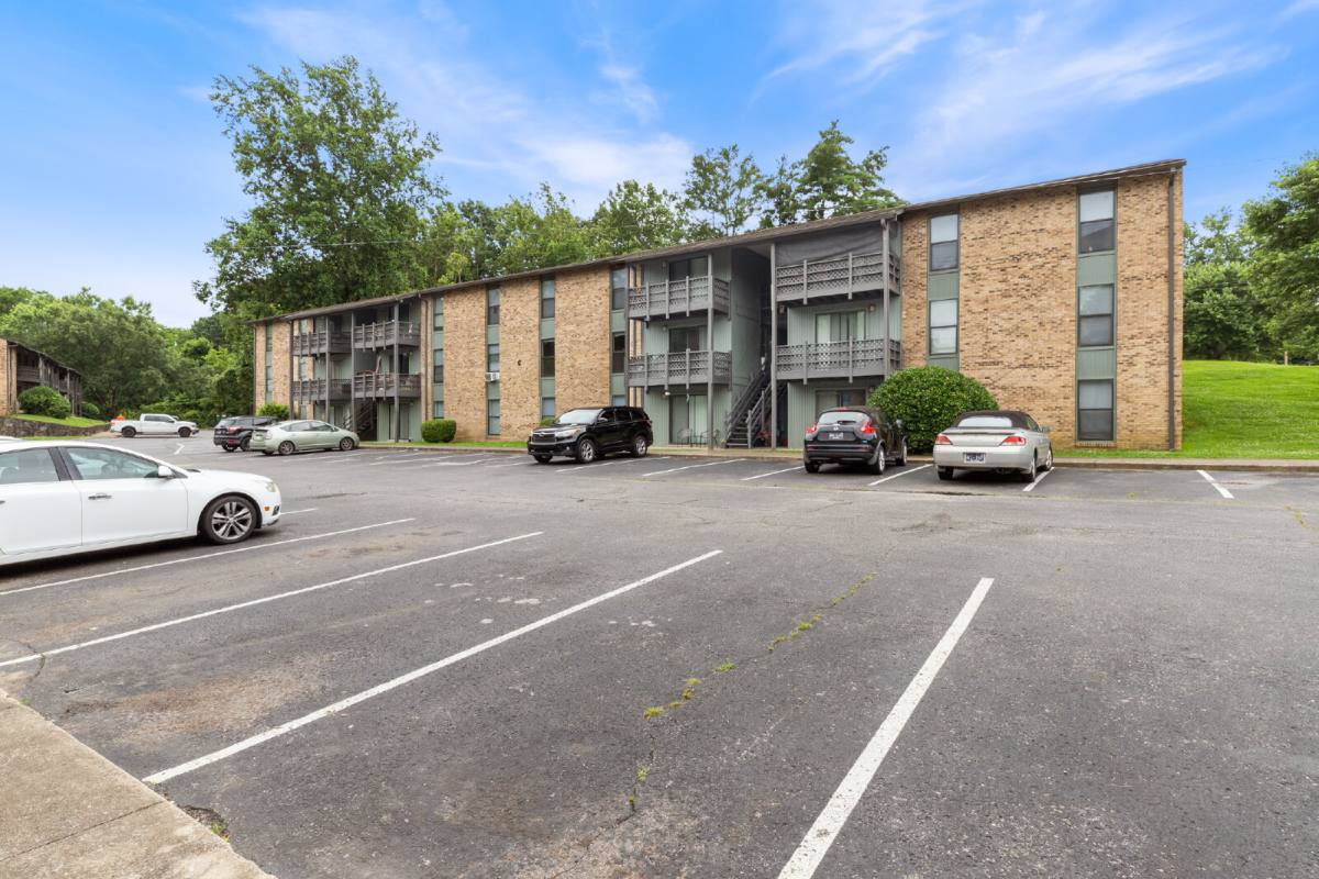 Apartment for rent at 405 Spring St #B-34, Dickson, TN 37055