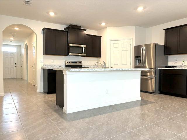House for rent at 684 NW Treemont Ave, Port Saint Lucie, FL 34953
