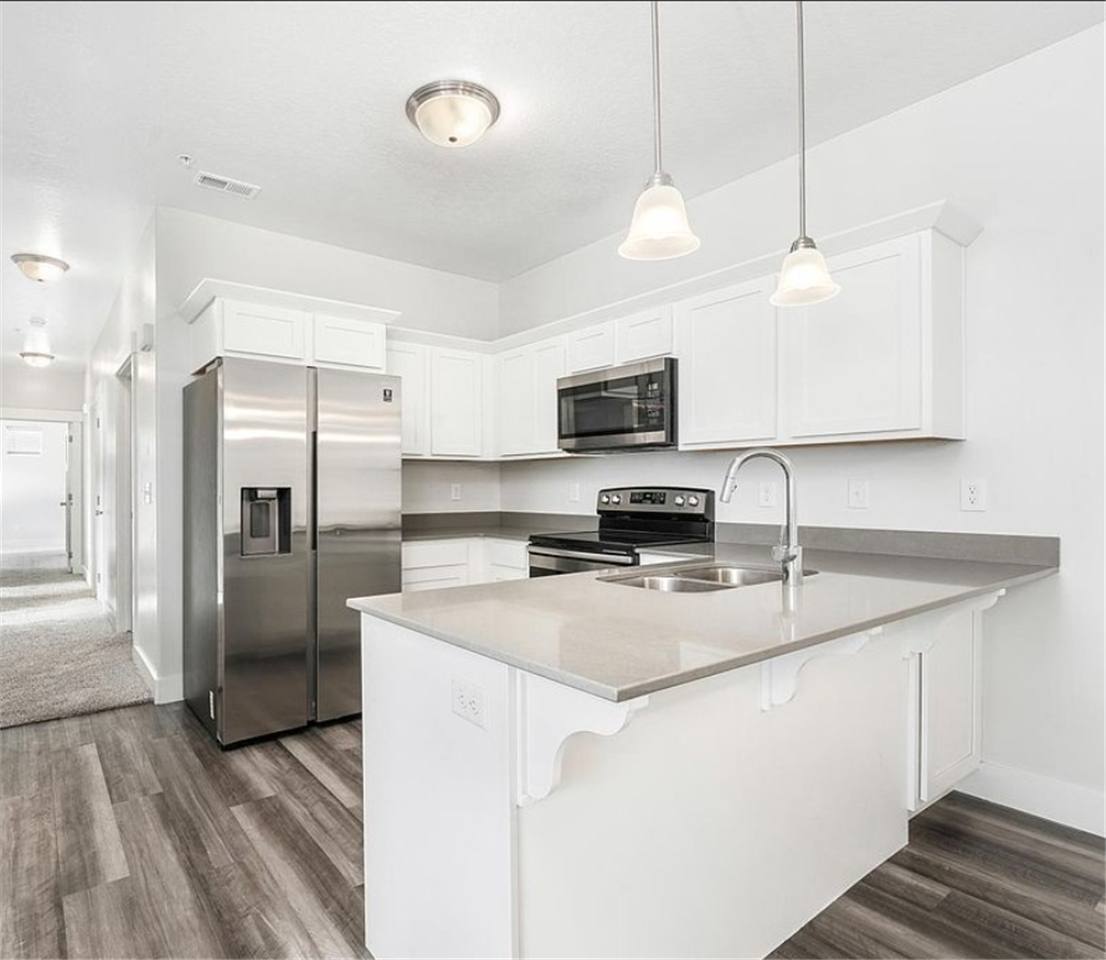 Condo for rent at 303 W 435 N, Vineyard, UT 84059