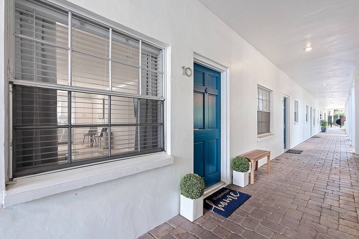 Condo for rent at 3215 W Swann Ave, Tampa, FL 33609