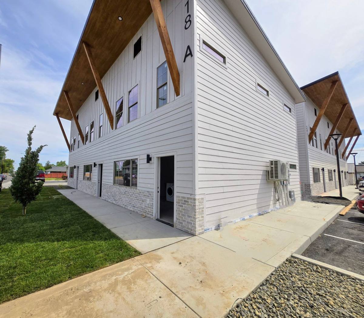 Townhouse for rent at 718 N Volland St, Kennewick, WA 99336