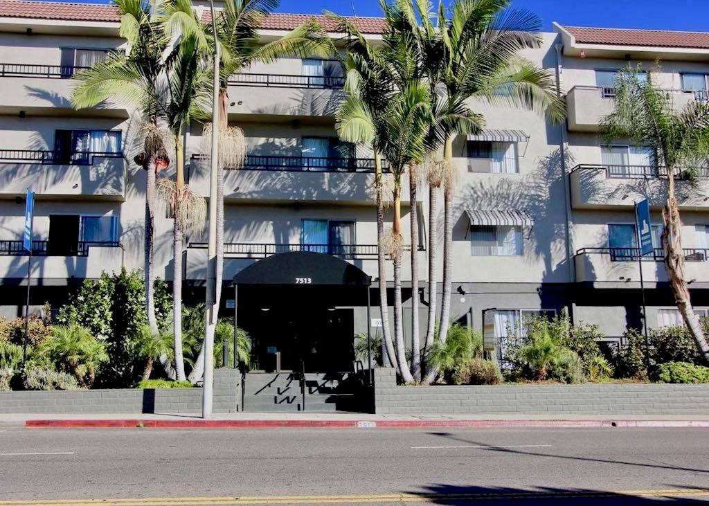 Apartment for rent at 7513 Fountain Ave, Los Angeles, CA 90046