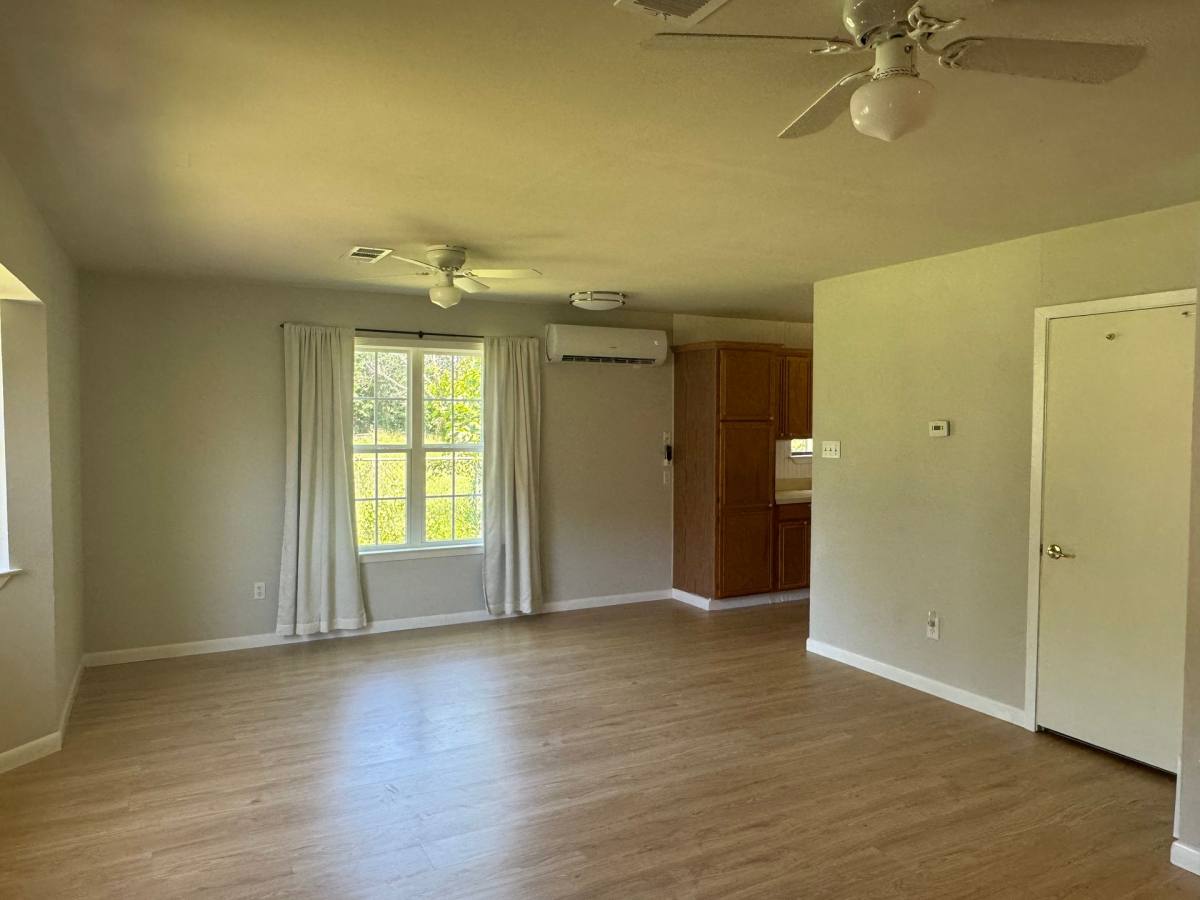 Townhouse for rent at 305 Wilson, Crowley, TX 76036
