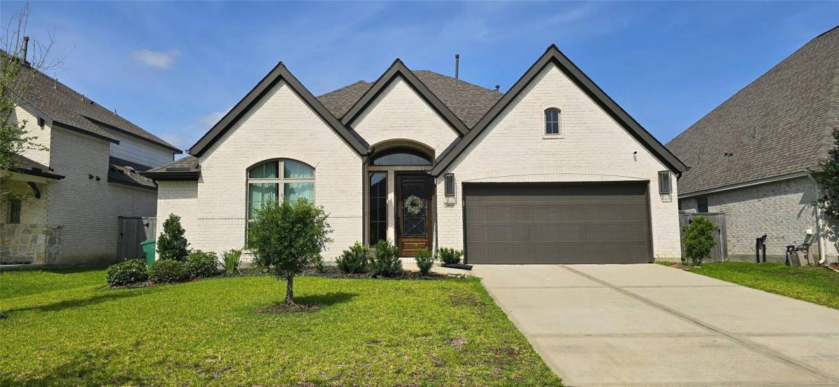 House for rent at 18920 Toscana Lane, New Caney, TX 77357