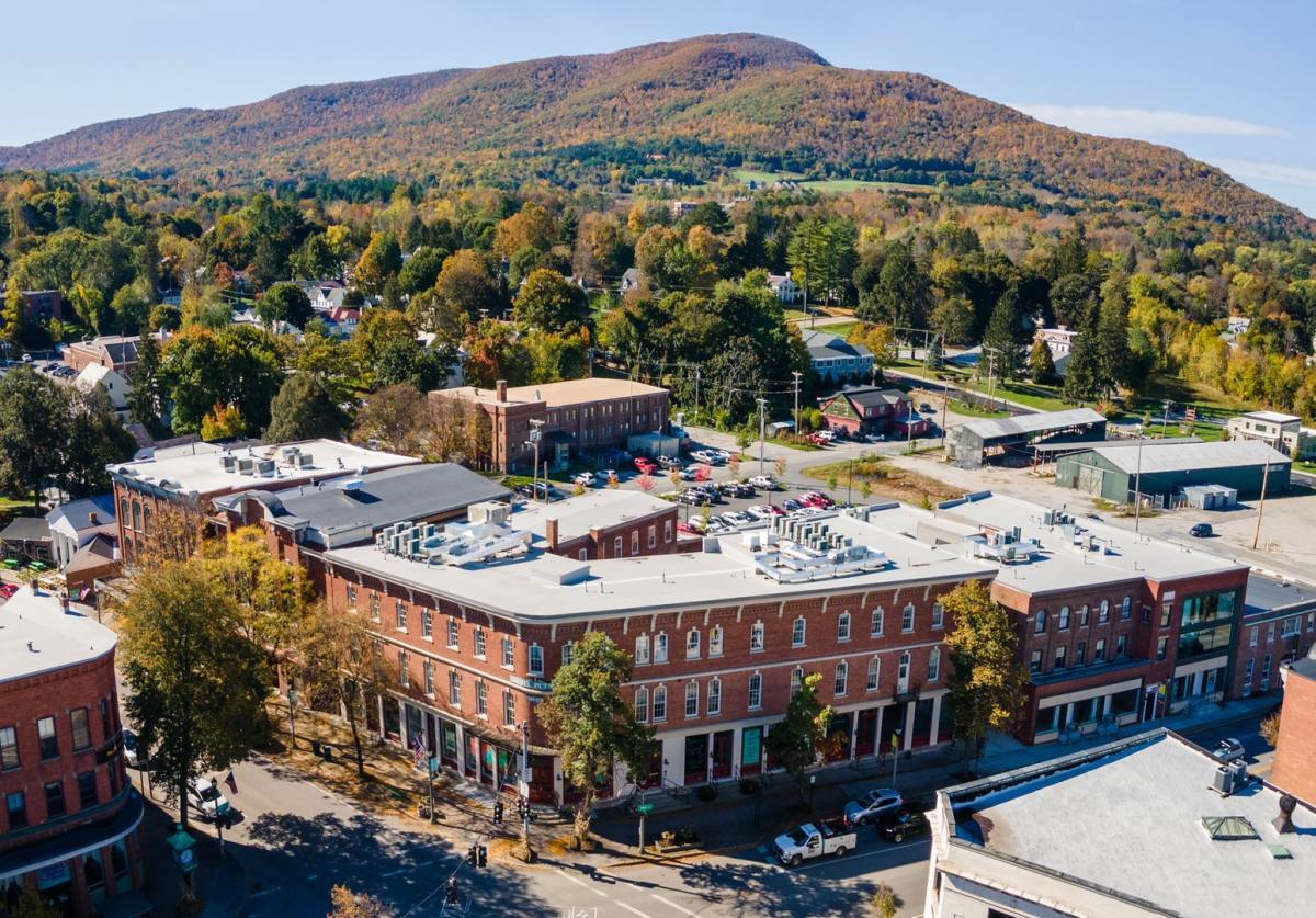 Apartment for rent at 359 Main St #202, Bennington, VT 05201