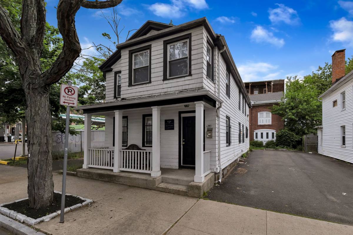 Apartment for rent at 401 Crown St, New Haven, CT 06511