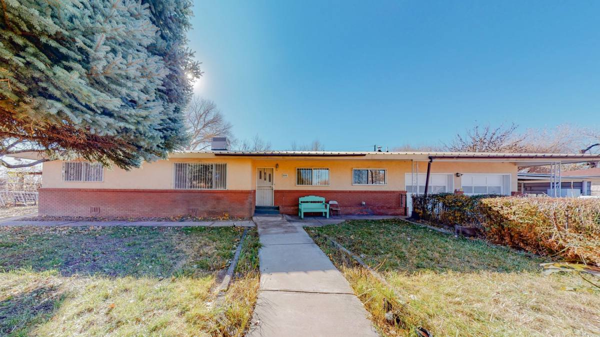 House for rent at 506 El Dorado Dr NW, Albuquerque, NM 87114