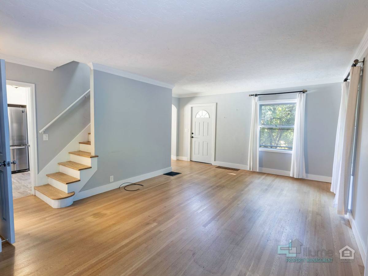 House for rent at 10940 SW Errol St, Portland, OR 97223