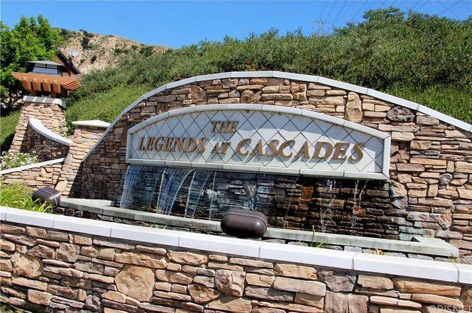 Townhouse for rent at 16722 Nicklaus Dr, Sylmar, CA 91342