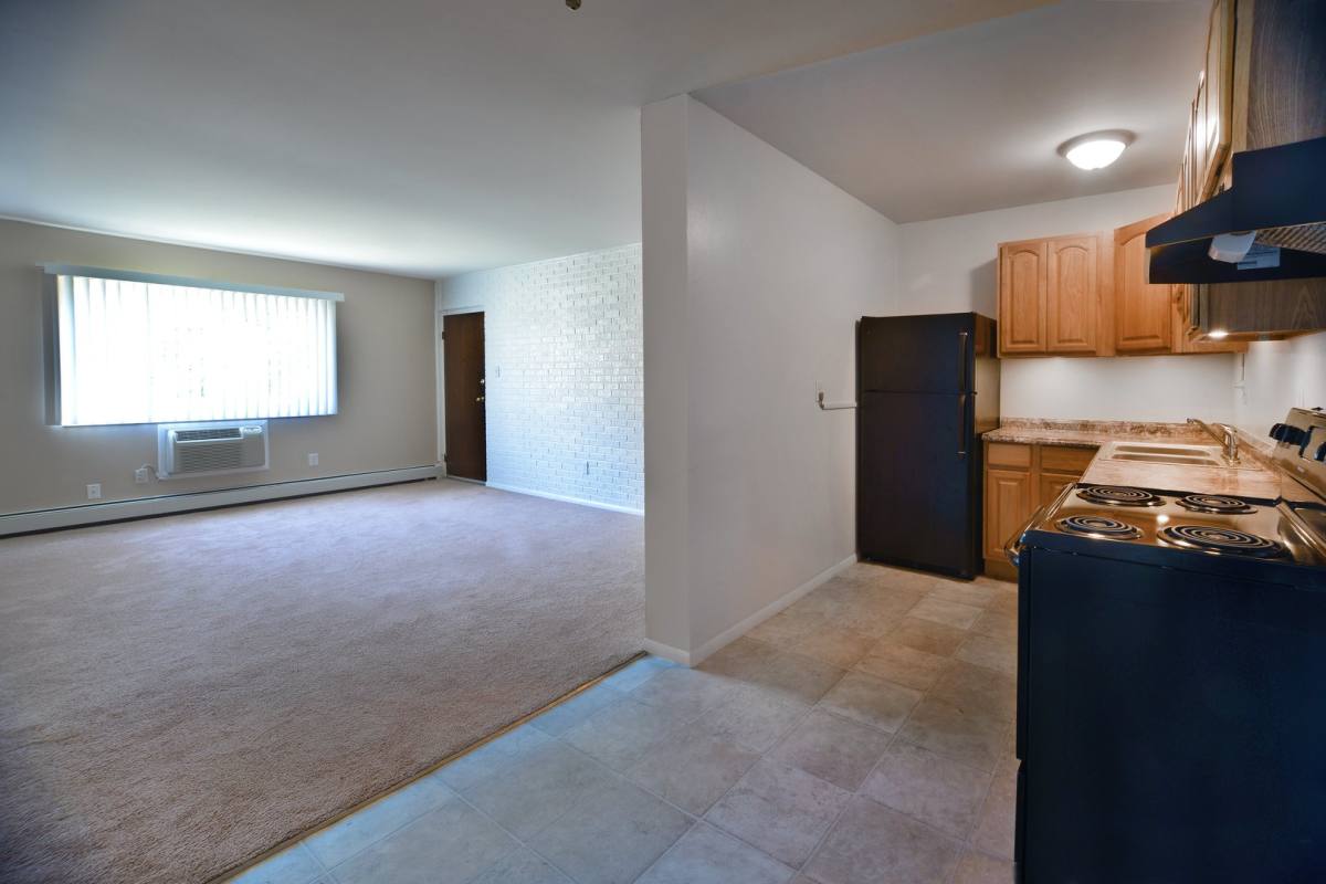 Townhouse for rent at 4158 Pompton Court, Dayton, OH 45405