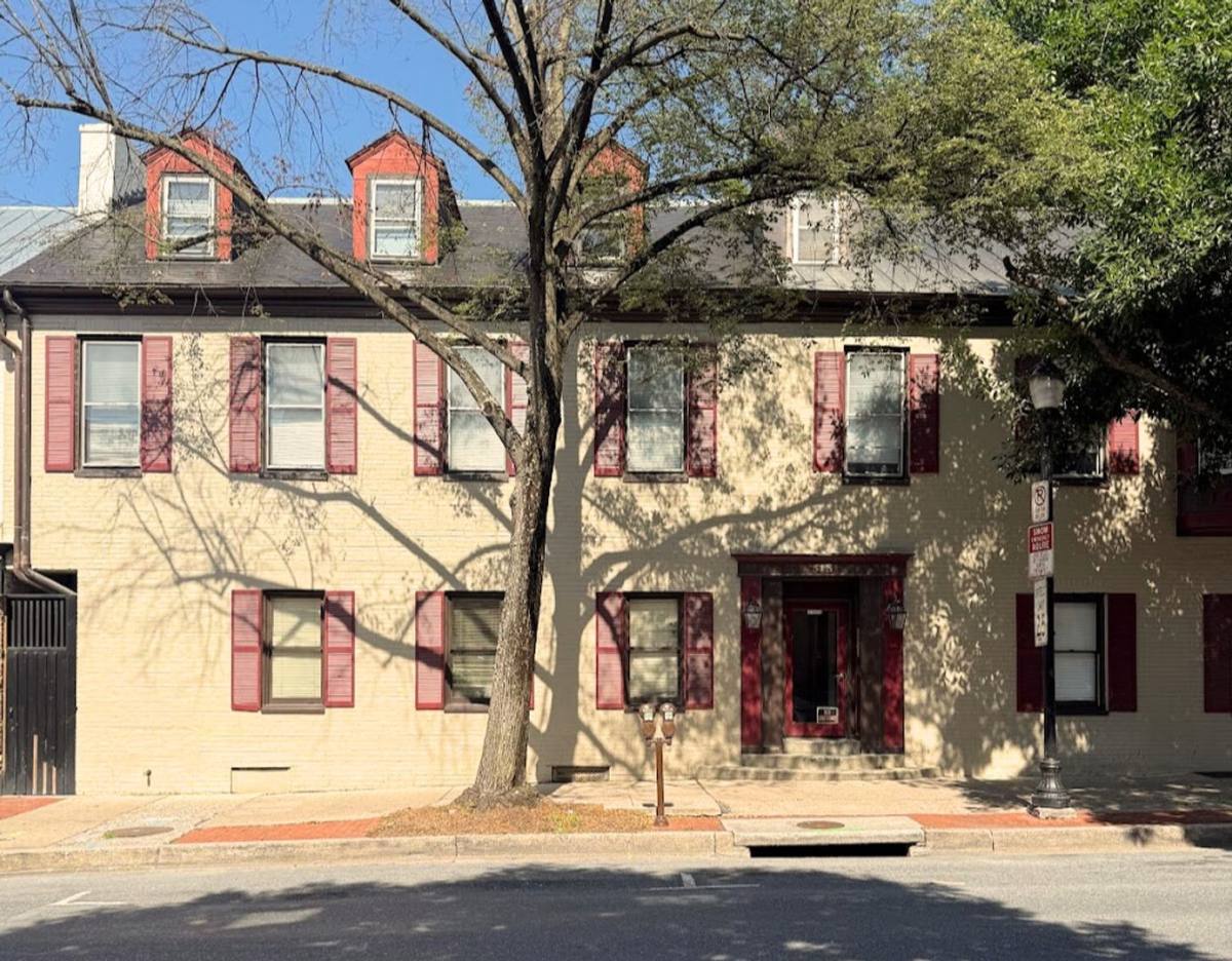 Apartment for rent at 313 N Market St, Frederick, MD 21701