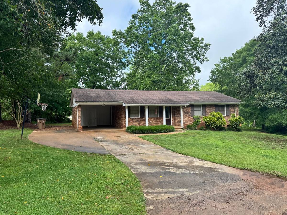 House for rent at 3018 Delano Place, Shelby, NC 28152