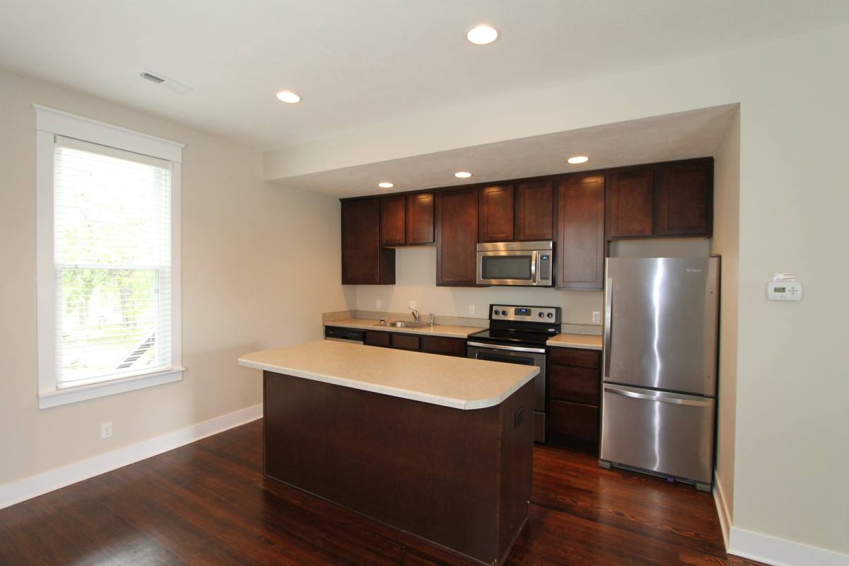 Apartment for rent at 2030 Vinton St, Omaha, NE 68108