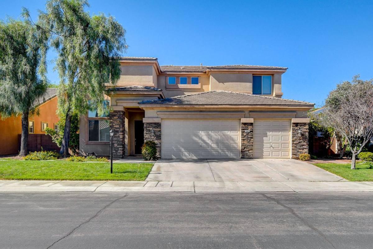 House for rent at 2411 Winter Cliffs St, Henderson, NV 89052