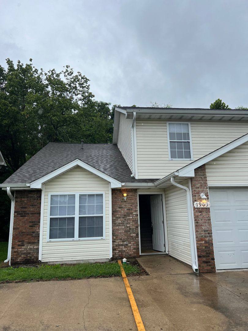 Apartment for rent at 2004-2006 Arlene Dr, Columbia, MO 65203