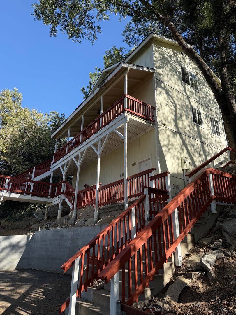 House for rent at 24071 Fern Glen Lane, Crestline, CA 92325