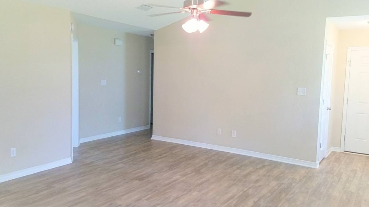 House for rent at 9135 Seabright Ave, Elberta, AL 36530