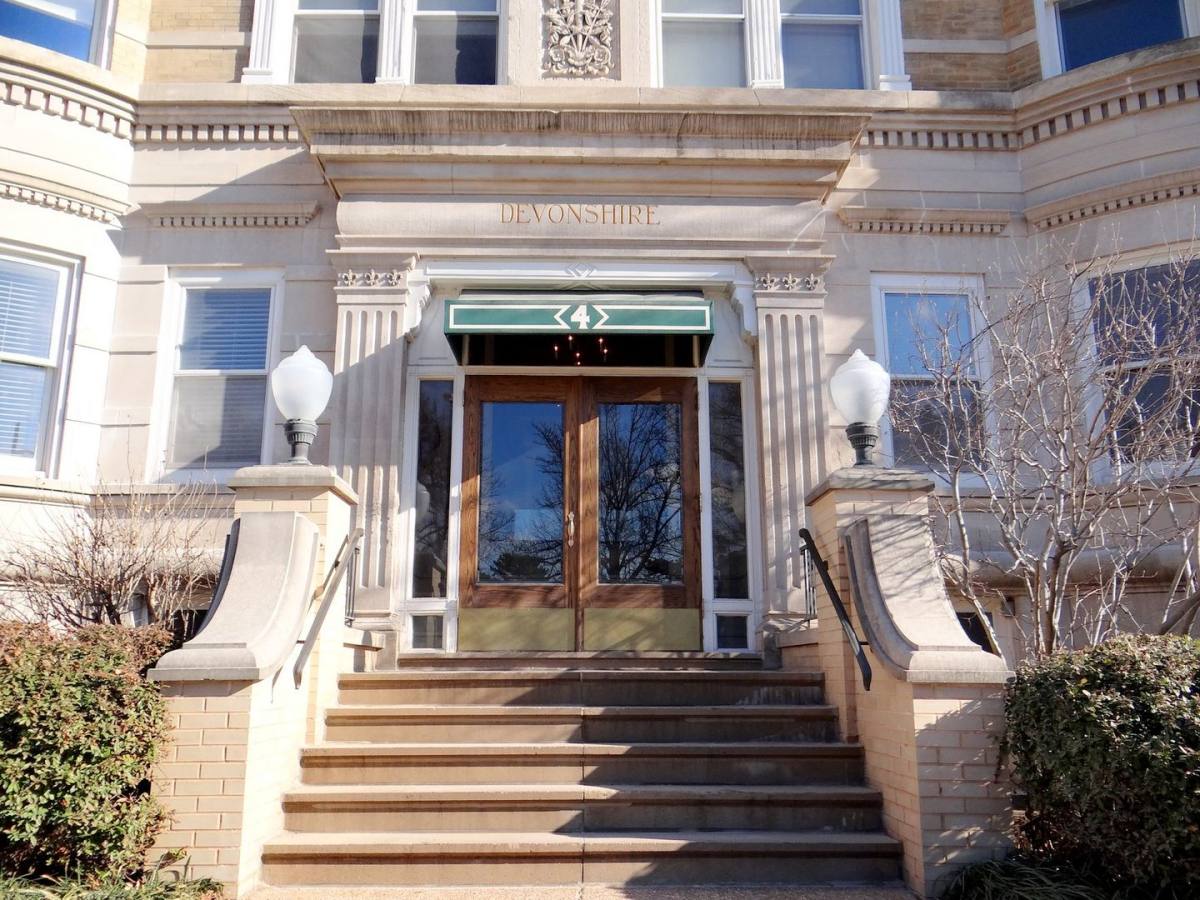 Apartment for rent at 4 Kingshighway 3D, Saint Louis, MO 63108