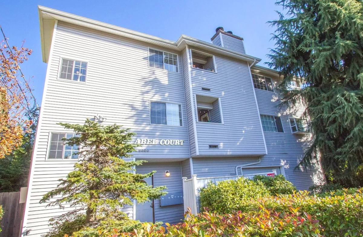 Apartment for rent at 9226 Fremont Ave N, Seattle, WA 98103