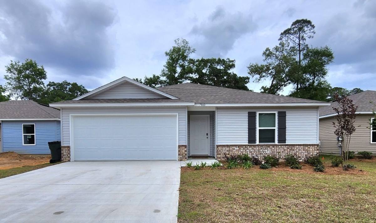 House for rent at 7860 Maxton Rd, Pensacola, FL 32514